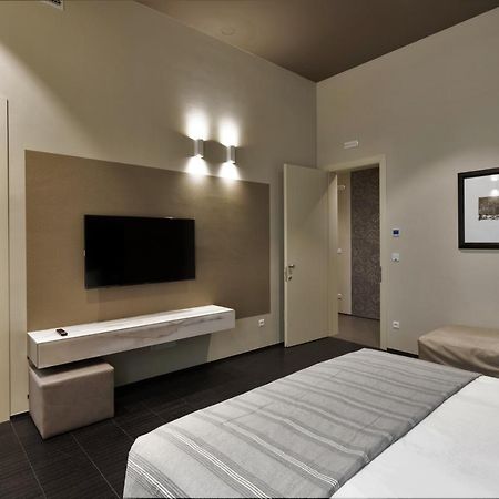Salina Luxury Suites Parma Ngoại thất bức ảnh