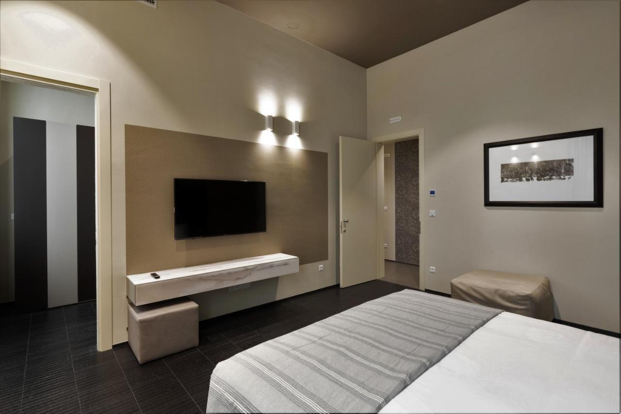 Salina Luxury Suites Parma Ngoại thất bức ảnh